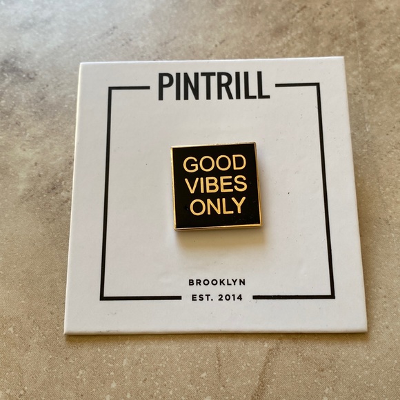 Pintrill Good Vibes Only Pin Brand New with Original packaging - Picture 1 of 2